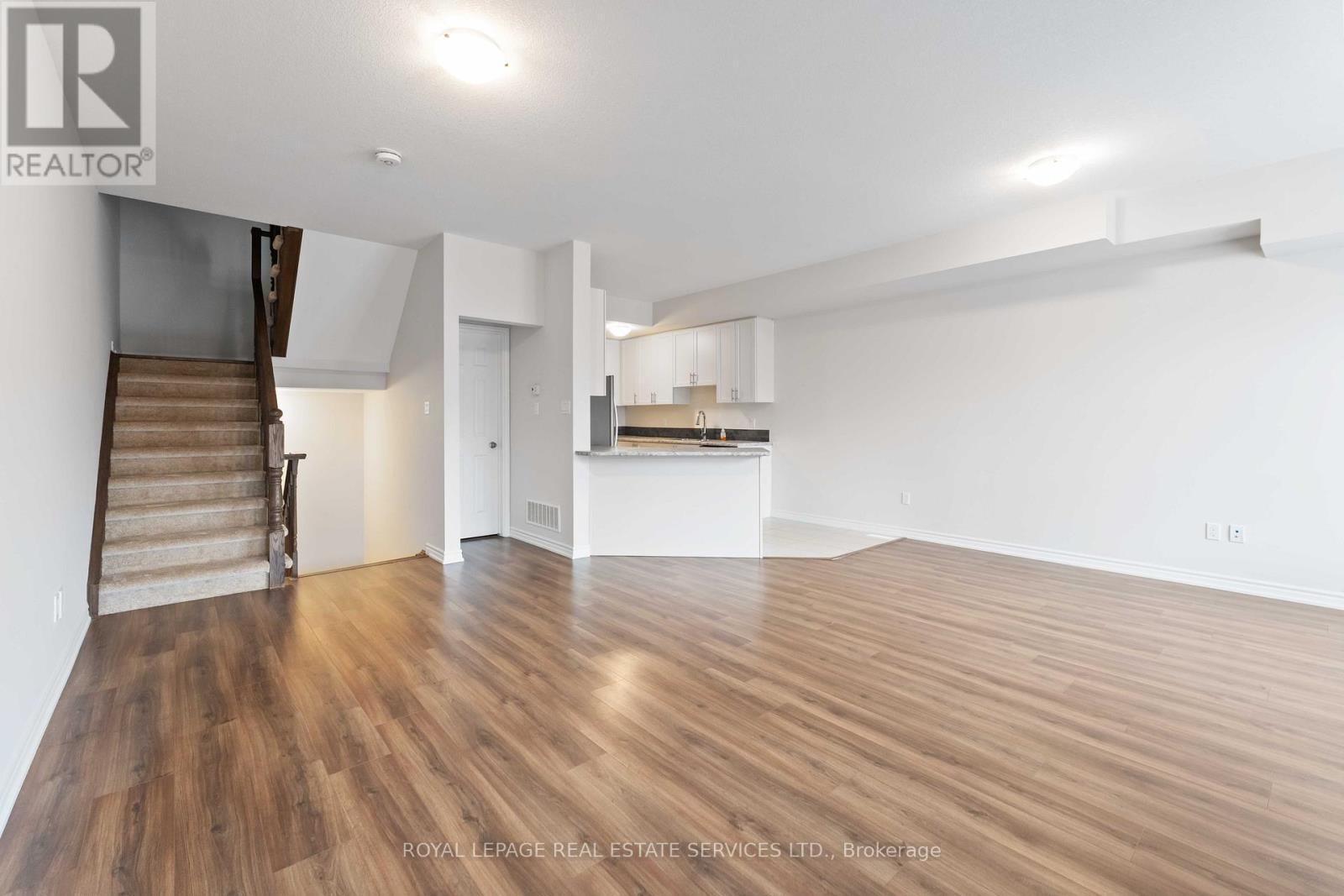 27 - 219 Dundas Street E, Hamilton, Ontario  L0R 2C9 - Photo 7 - X12541786