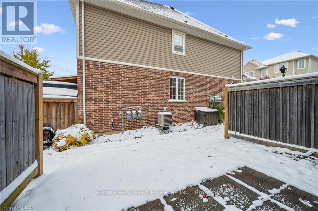 14 - 100 Chester Drive, Cambridge, Ontario N1T 0C8 - Photo 24 - X12541830