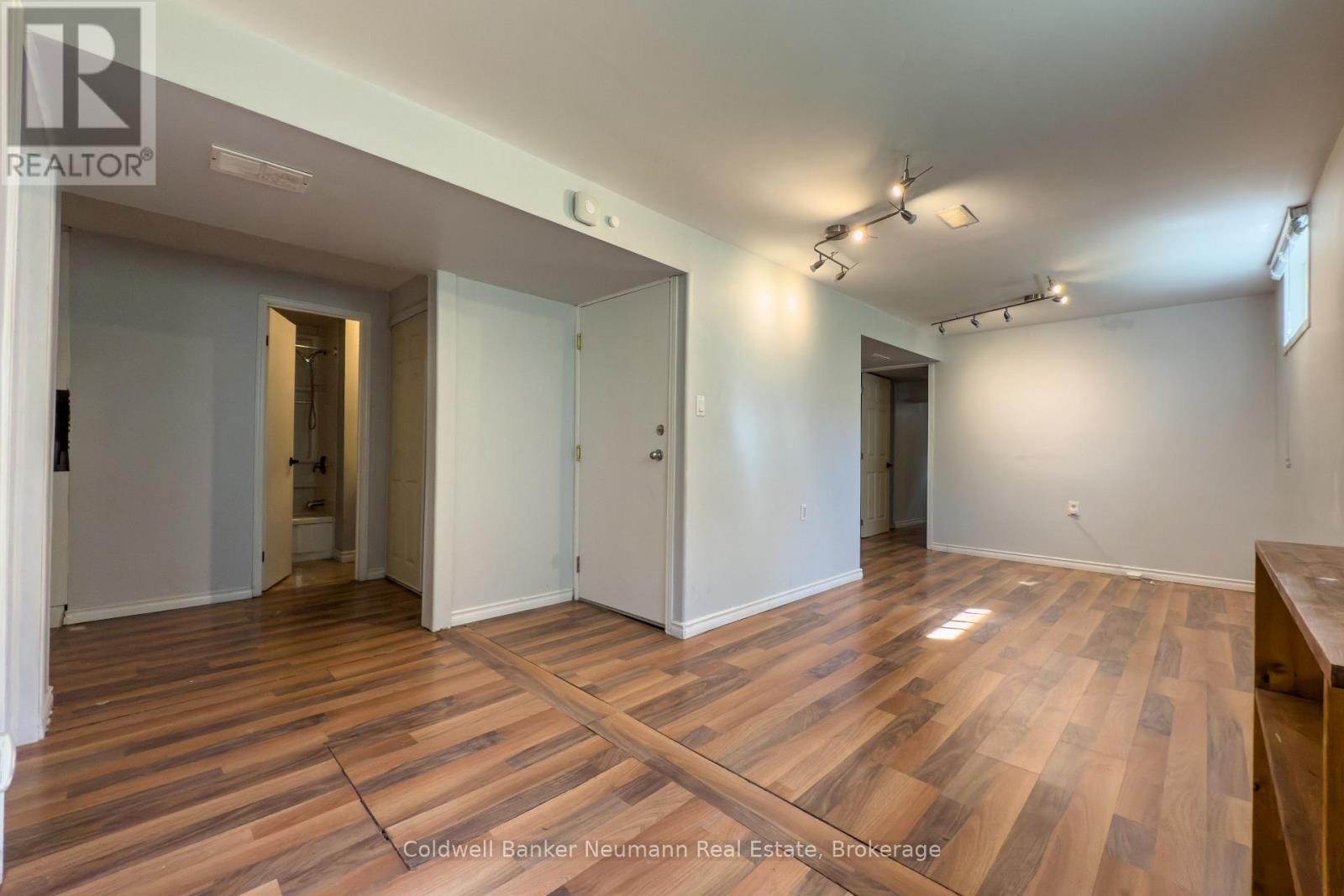 Lower - 37 Dunhill Crescent, Guelph (Willow West/sugarbush/west Acres), Ontario  N1H 7Z7 - Photo 2 - X12541846