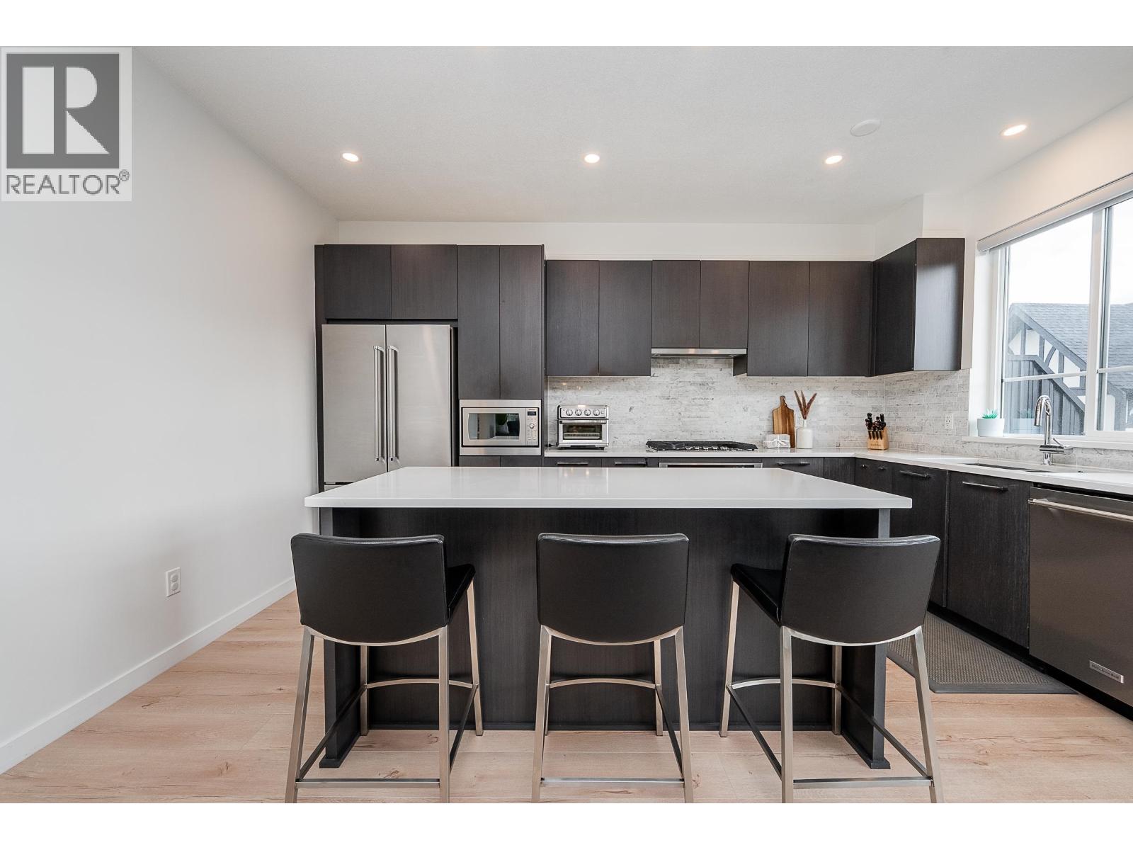 59 3500 Burke Village Promenade, Coquitlam, British Columbia  V3E 0N2 - Photo 10 - R3067111