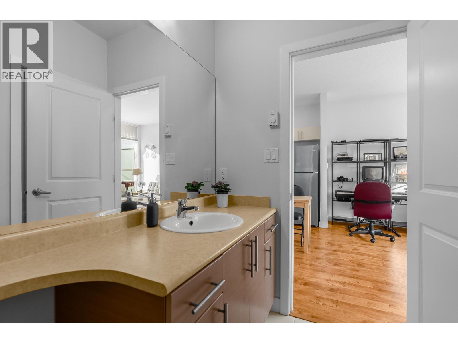 409 5692 Kings Road, Vancouver, British Columbia  V6T 1K8 - Photo 11 - R3067117