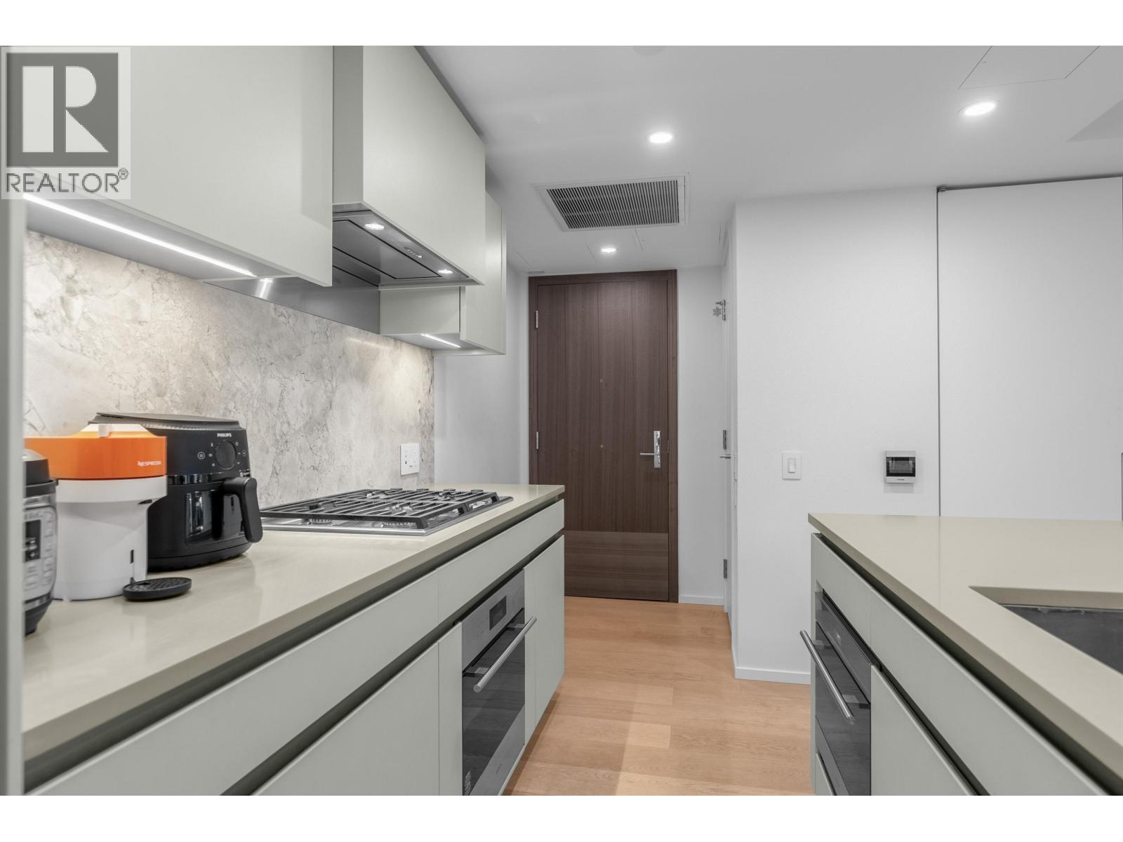 708 889 Pacific Street, Vancouver, British Columbia  V6Z 1C3 - Photo 8 - R3067127