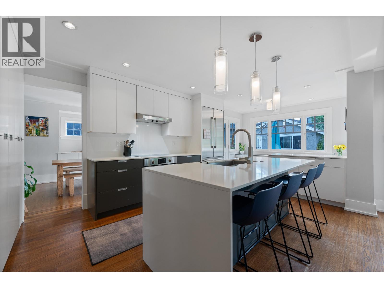 2138 W 21st Avenue, Vancouver, British Columbia  V6L 1J3 - Photo 2 - R3067105