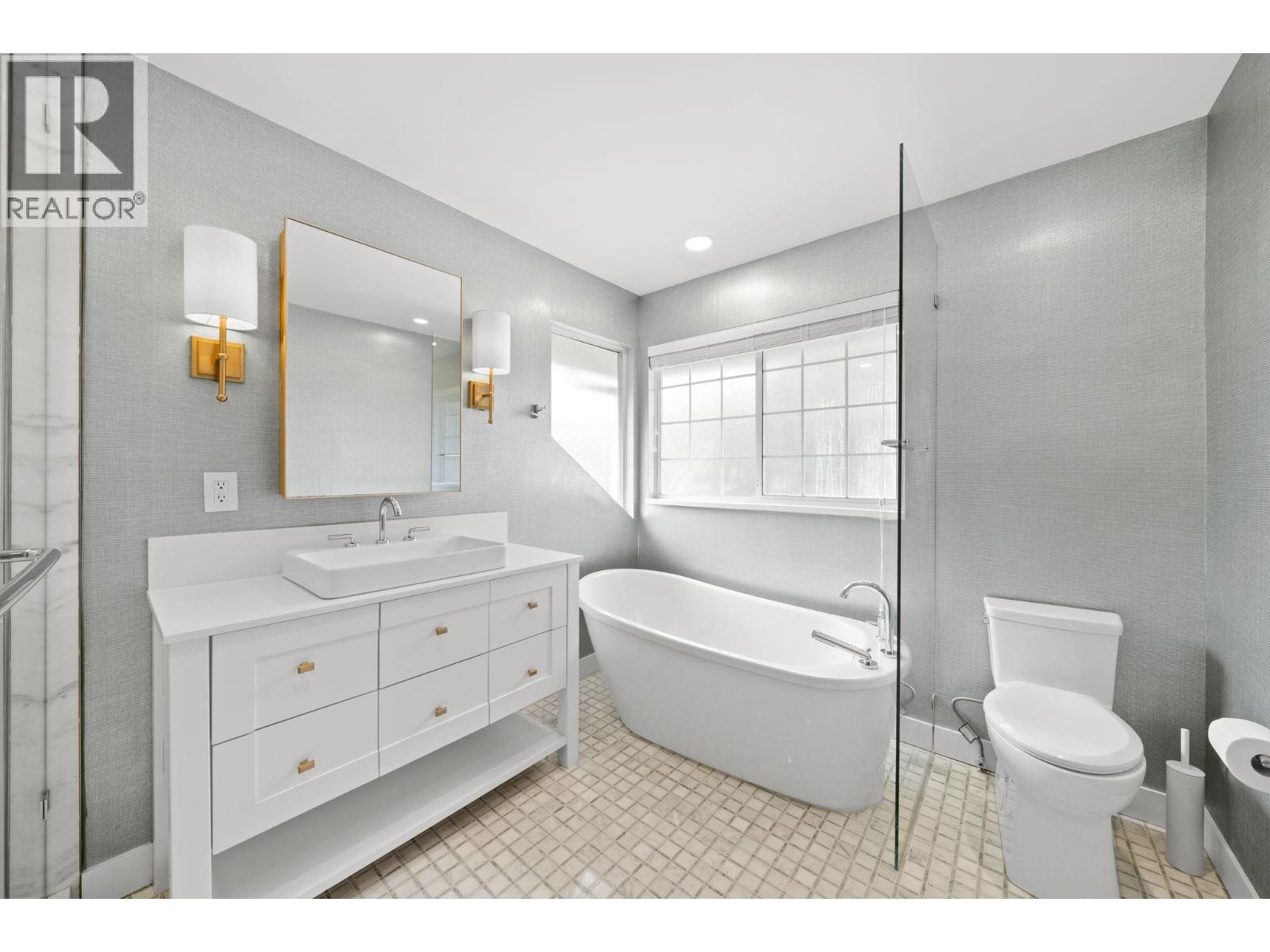 860 Ruckle Court, North Vancouver, British Columbia  V7H 2P6 - Photo 21 - R3067106