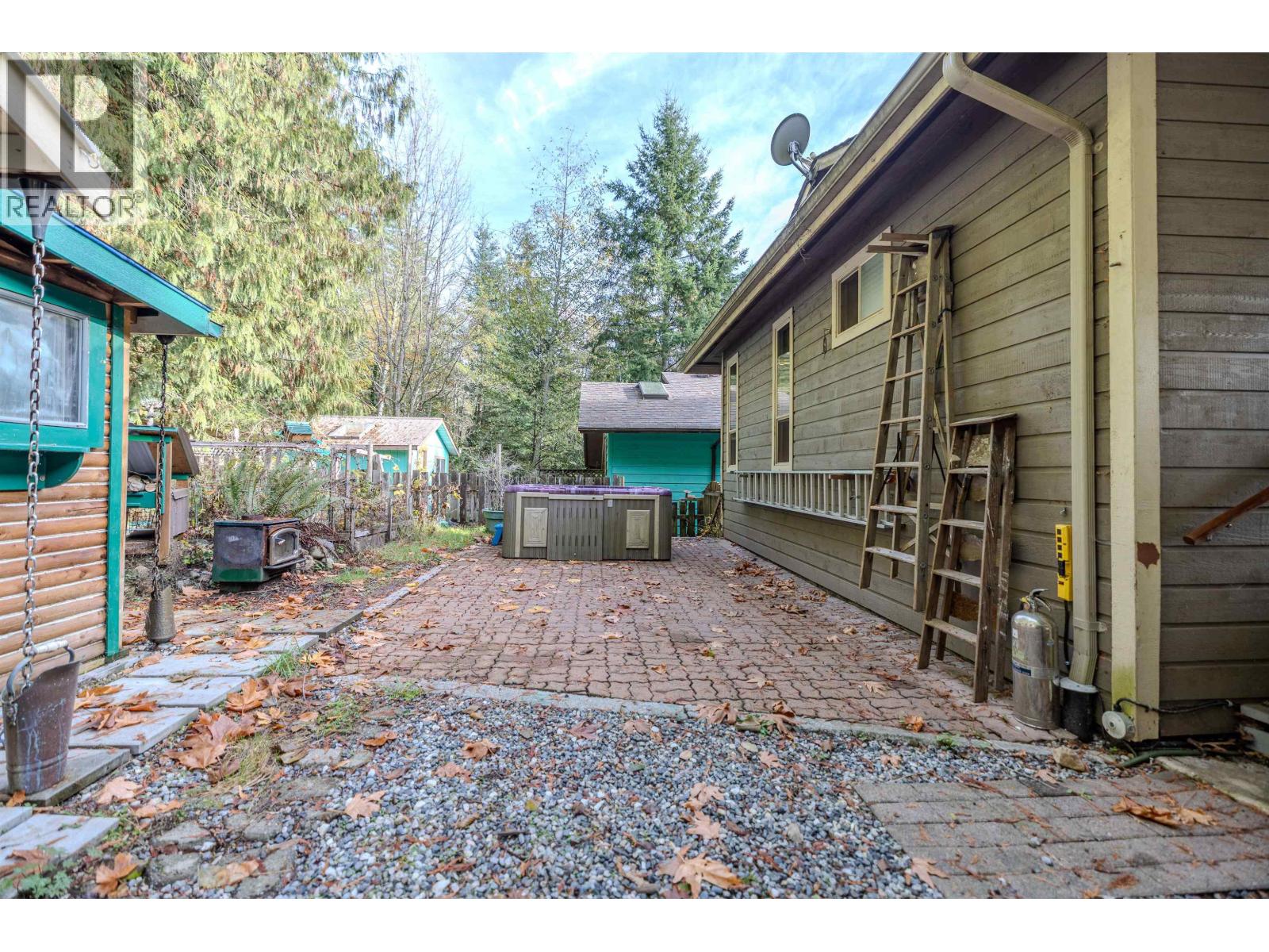 538 Reed Road, Gibsons, British Columbia  V0N 1V1 - Photo 15 - R3067119