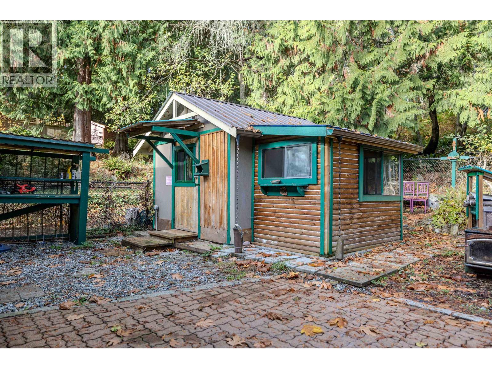 538 Reed Road, Gibsons, British Columbia  V0N 1V1 - Photo 16 - R3067119