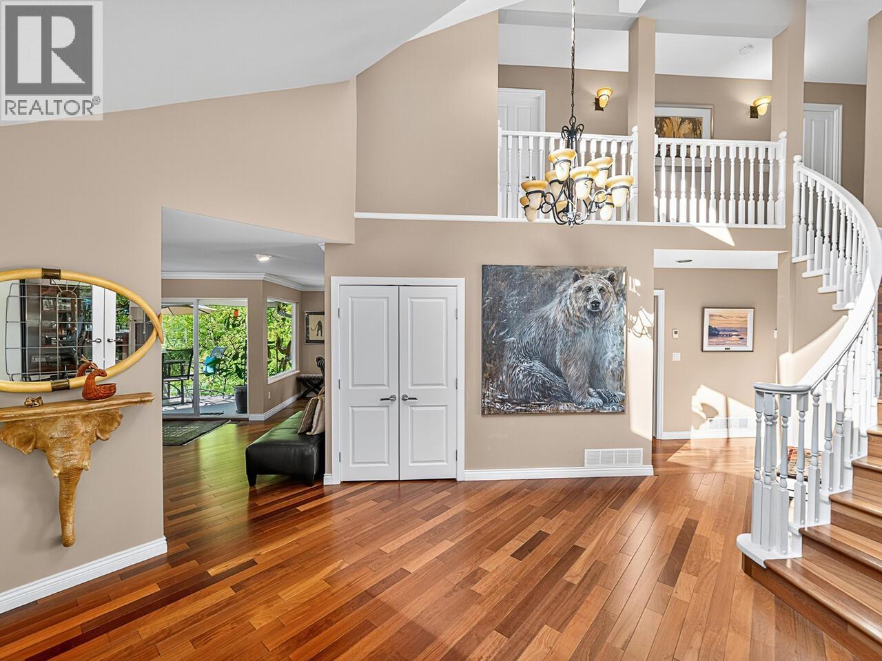 5302 Westhaven Wynd, West Vancouver, British Columbia V7W 3E8 - Photo 2 - R3067138