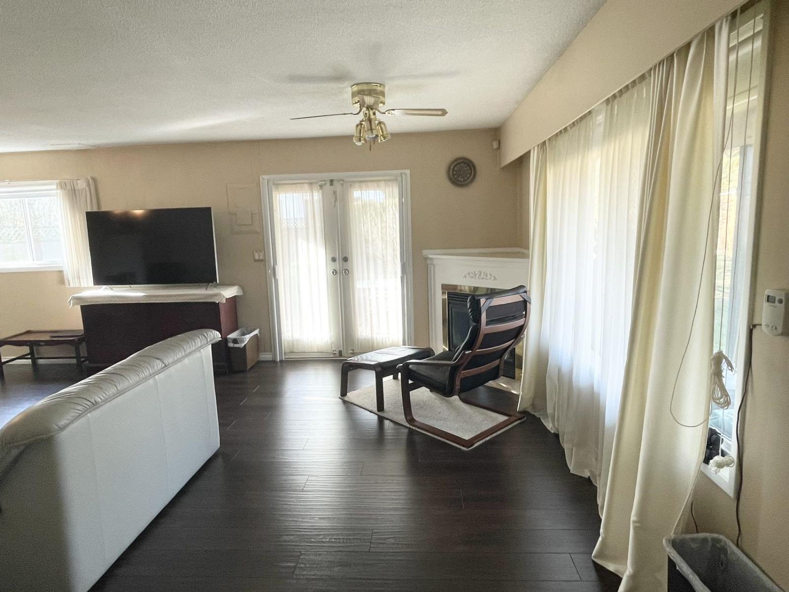 16066 16 Avenue, Surrey, British Columbia  V4A 1S5 - Photo 4 - R3067162