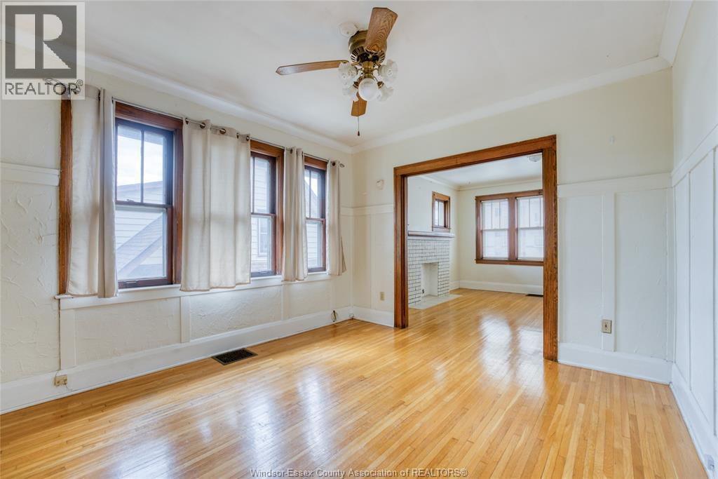 135 Oak, Windsor, Ontario  N9A 5E5 - Photo 4 - 25028574