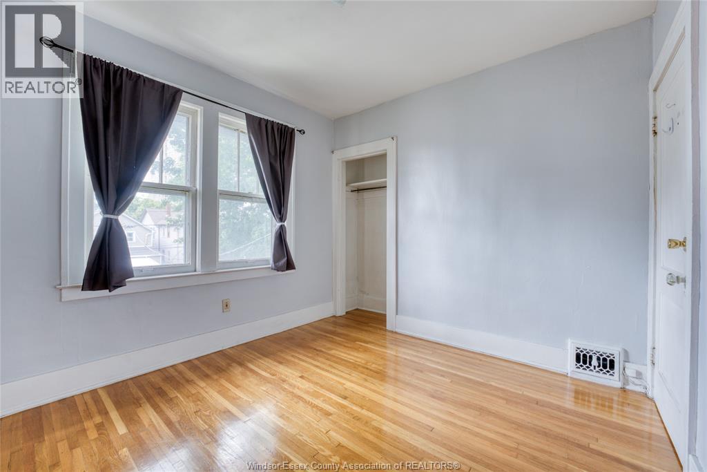 135 Oak, Windsor, Ontario  N9A 5E5 - Photo 7 - 25028574