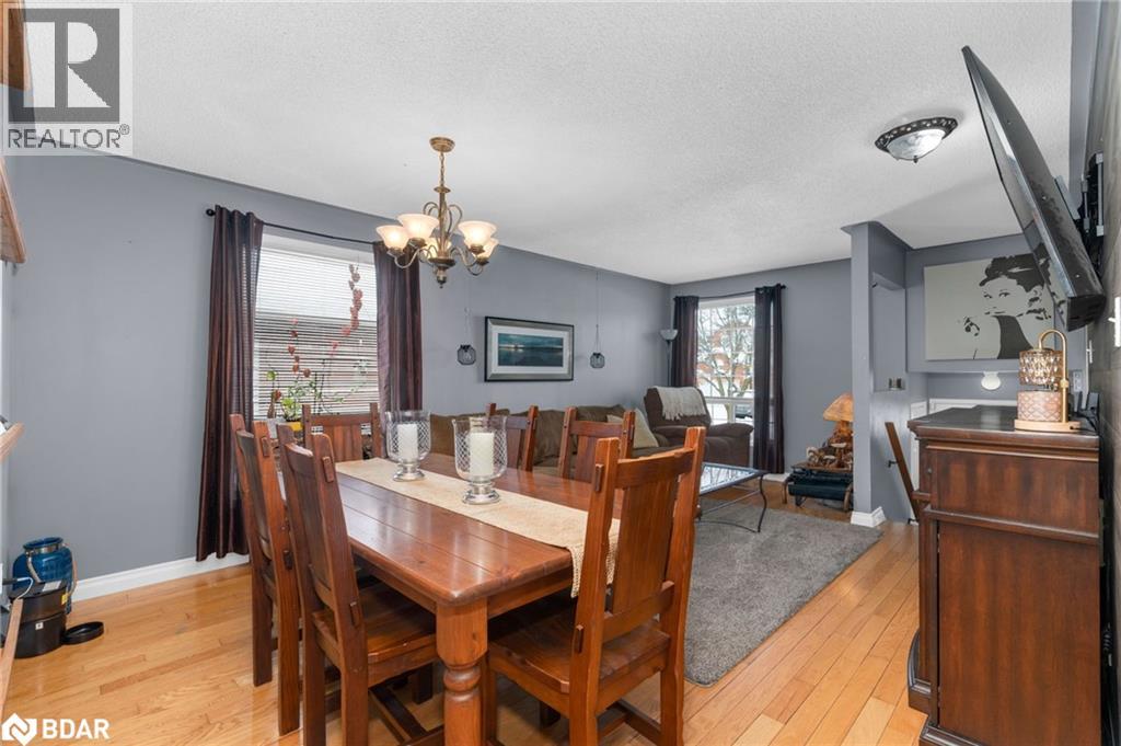 13 Kate Aitken Crescent, New Tecumseth, Ontario  L0G 1A0 - Photo 4 - 40788020