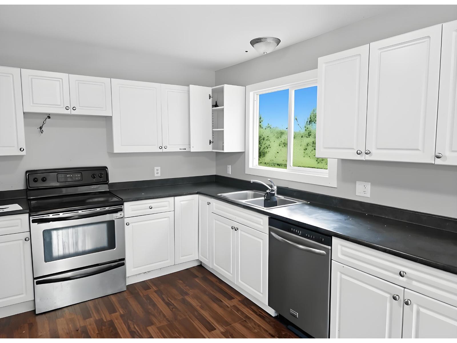 28140 56 Avenue, Abbotsford, British Columbia  V4X 2P2 - Photo 4 - R3057680