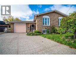 18 VILLA Court, Hamilton, Ontario
