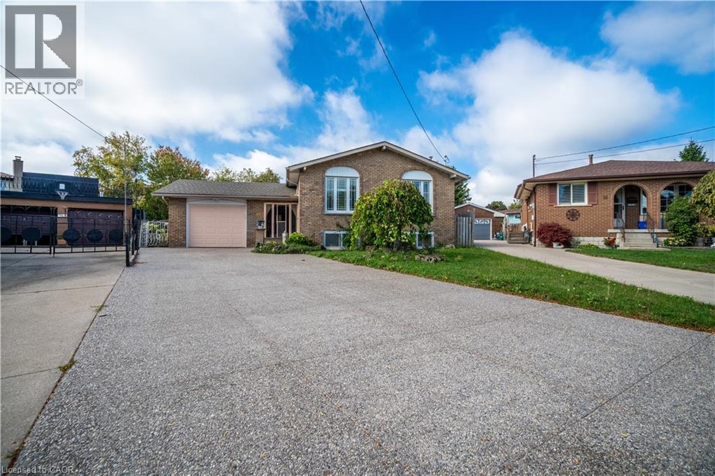 18 Villa Court, Hamilton, Ontario  L8W 1M2 - Photo 3 - 40774552