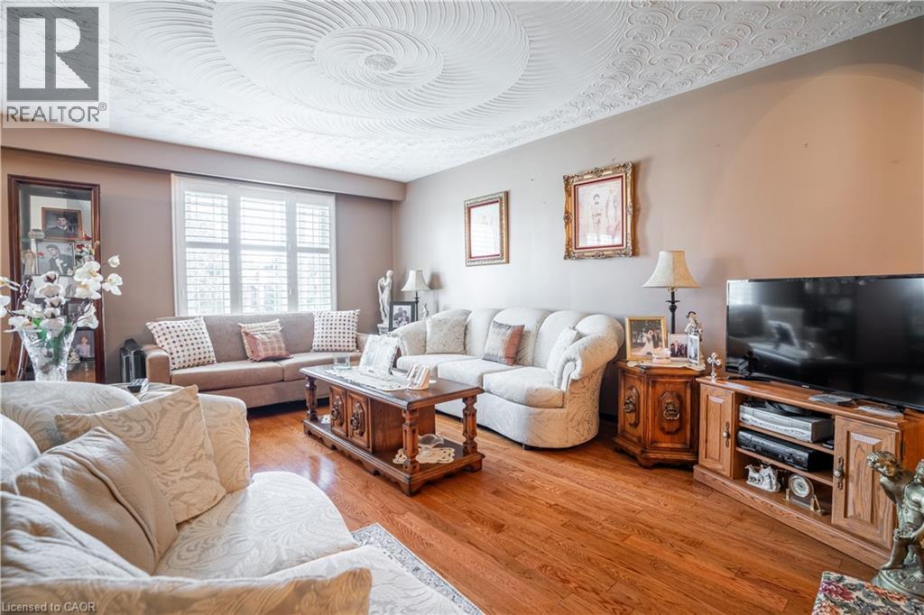 18 Villa Court, Hamilton, Ontario  L8W 1M2 - Photo 9 - 40774552