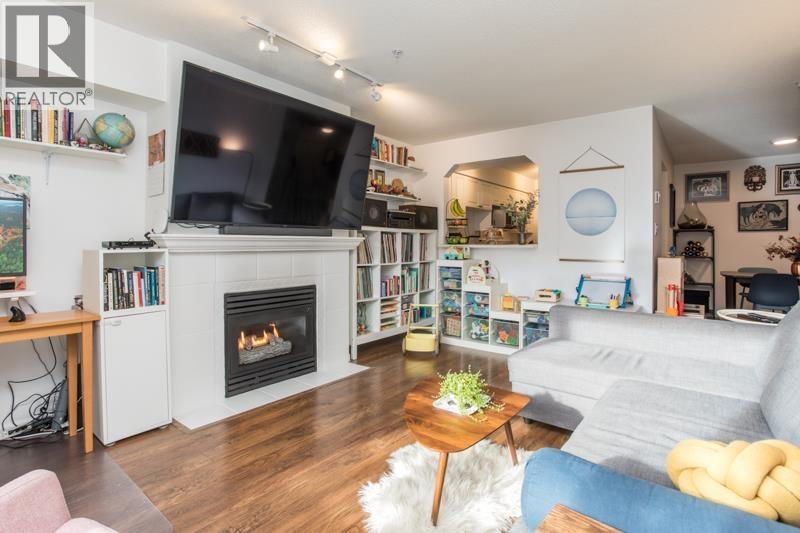 303 221 Eleventh Street, New Westminster, British Columbia  V3M 4C8 - Photo 6 - R3066641