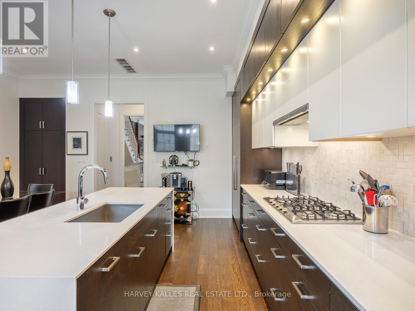 A - 2460 Bayview Avenue, Toronto, Ontario  M2L 0A3 - Photo 20 - C12493702