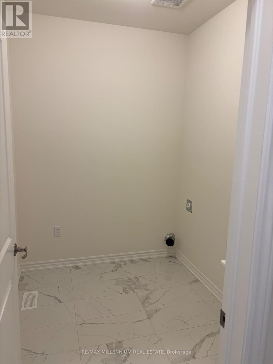 7 Mckernan Avenue, Brantford, Ontario  N3V 0C1 - Photo 12 - X12488280