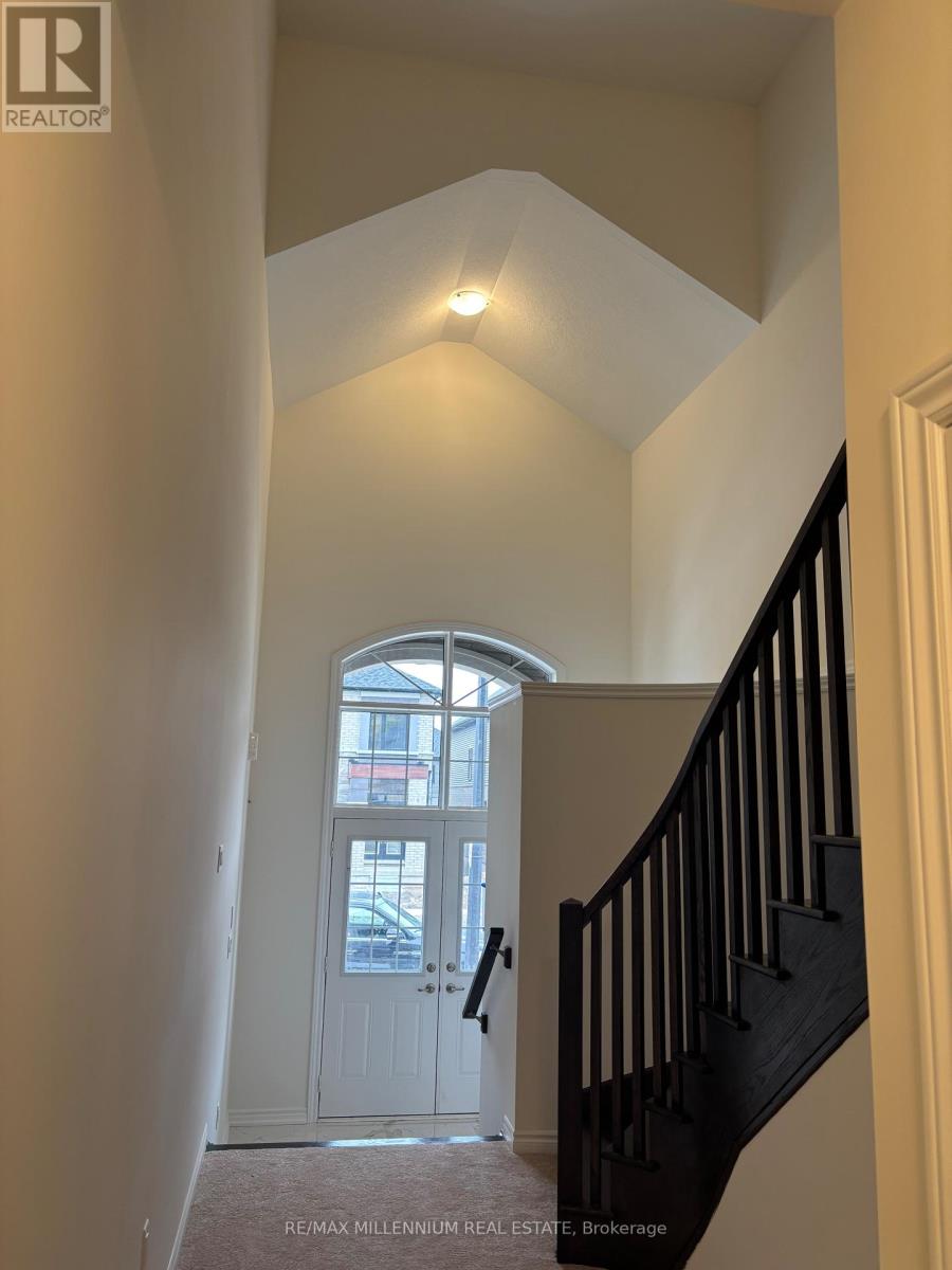 7 Mckernan Avenue, Brantford, Ontario  N3V 0C1 - Photo 4 - X12488280