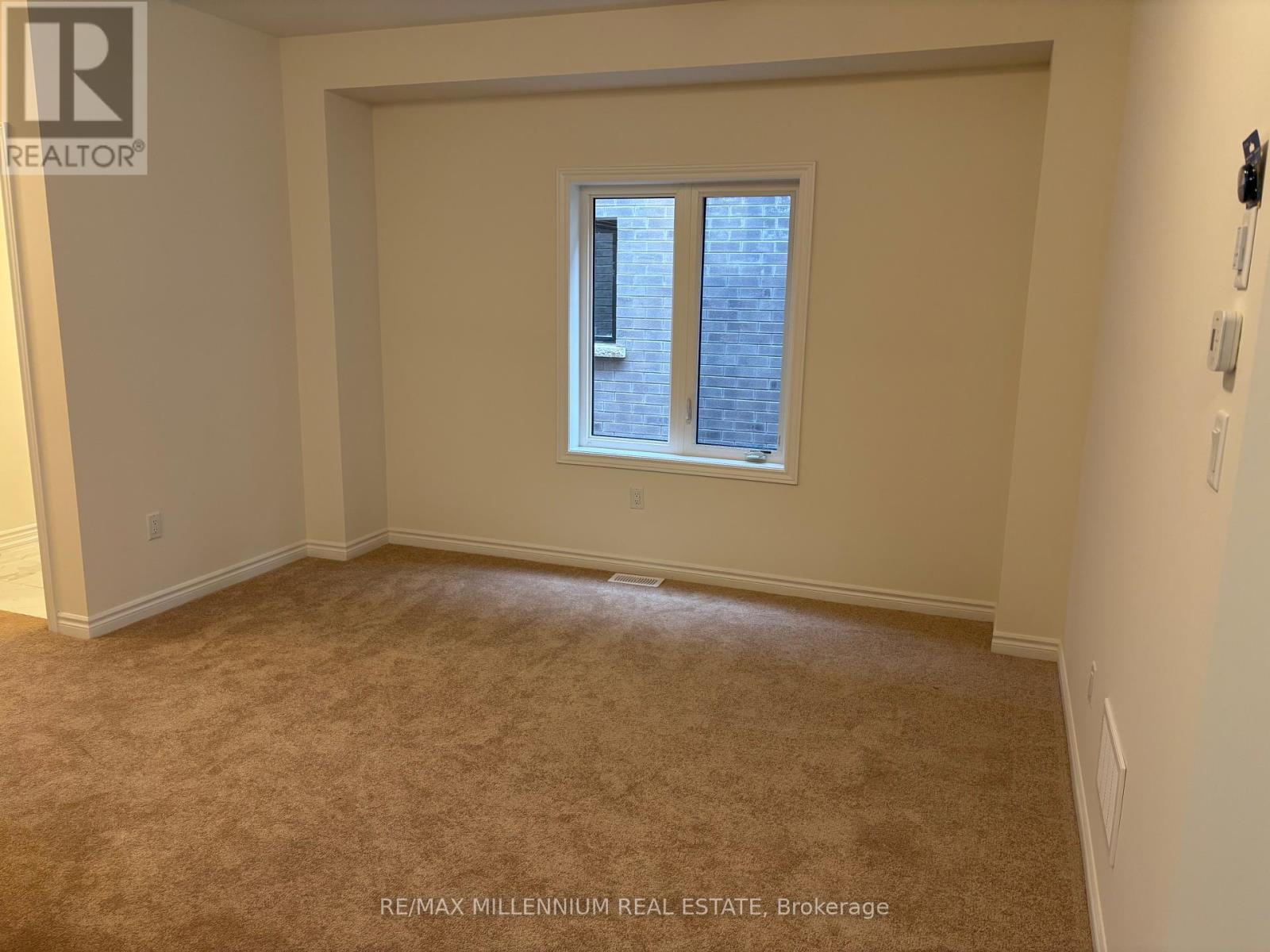 7 Mckernan Avenue, Brantford, Ontario  N3V 0C1 - Photo 6 - X12488280