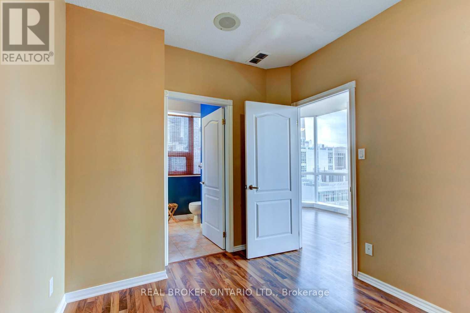 809 - 393 King Street W, Toronto, Ontario  M5V 3G8 - Photo 9 - C12541864