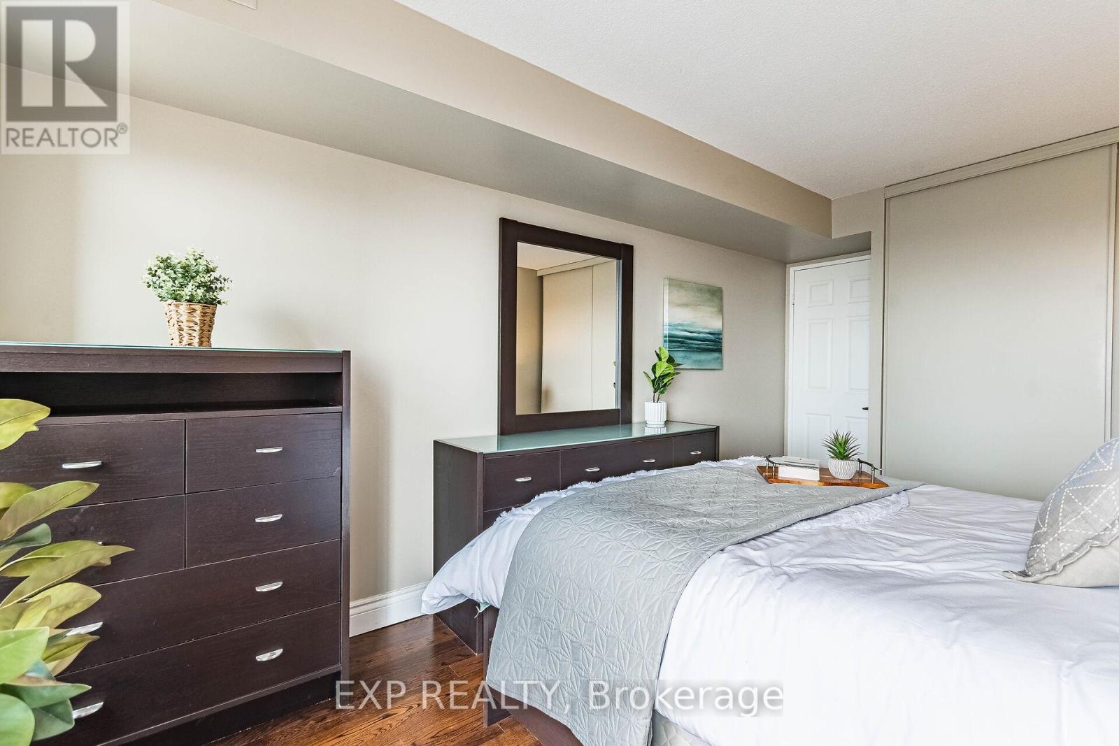 1614 - 705 King Street W, Toronto, Ontario  M5V 2W8 - Photo 18 - C12541870