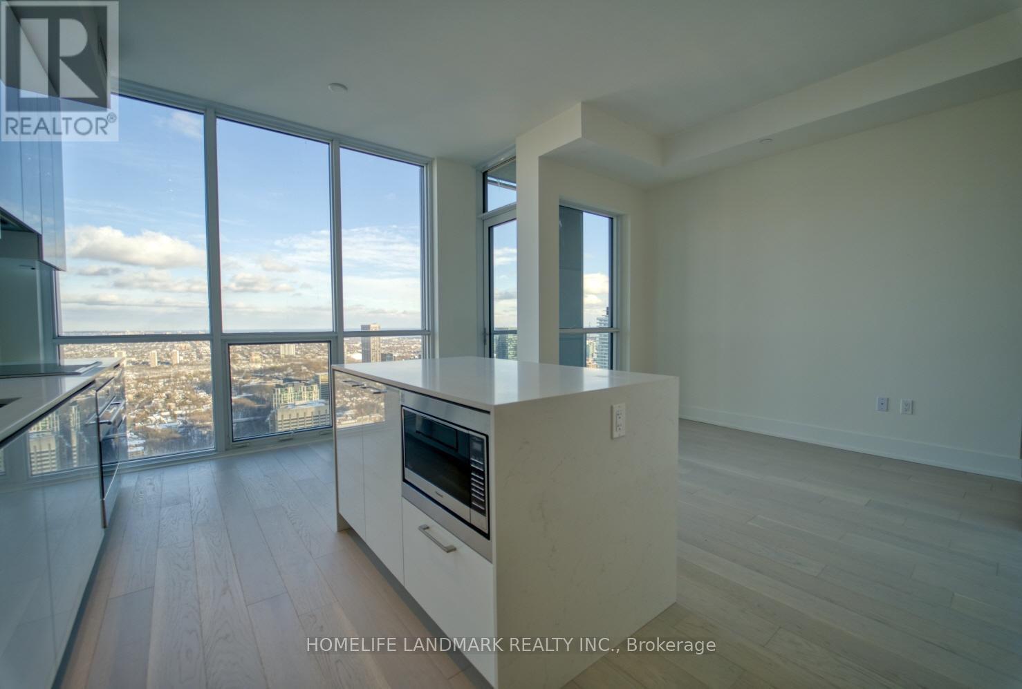 5509 - 1 Yorkville Avenue, Toronto, Ontario M4W 0B1 - Photo 3 - C12541942