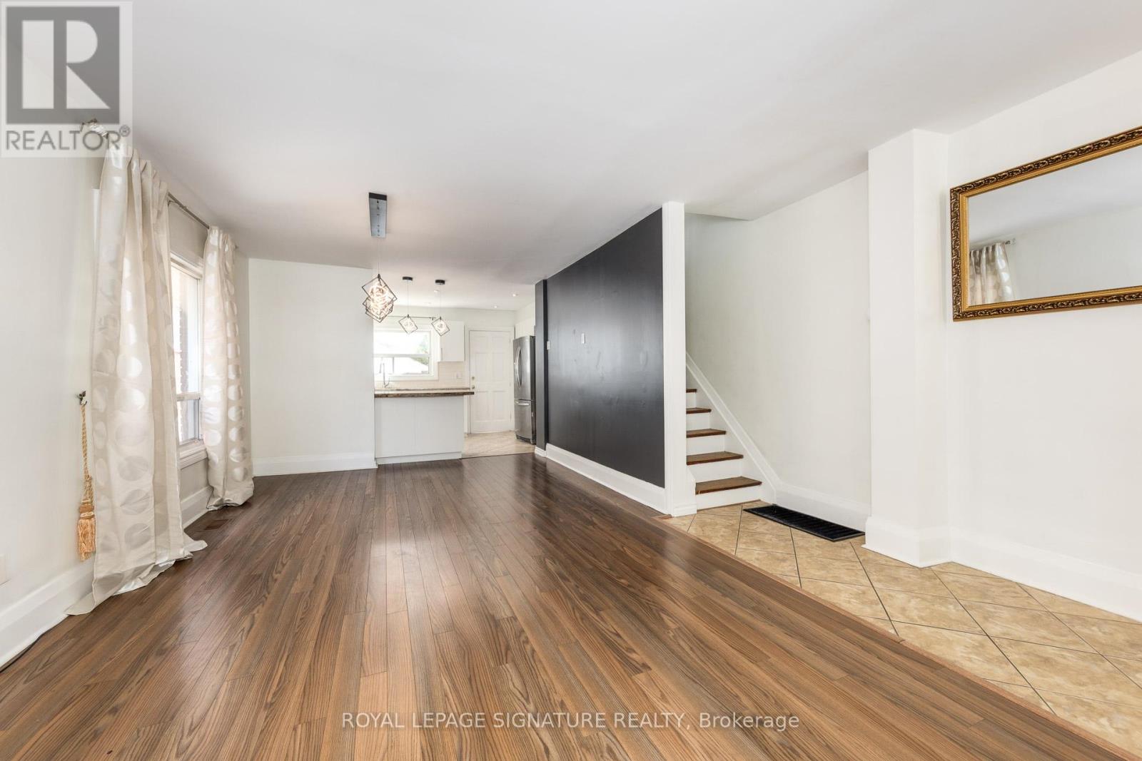 43 Torrens Avenue, Toronto, Ontario  M4K 2H9 - Photo 10 - E12541866