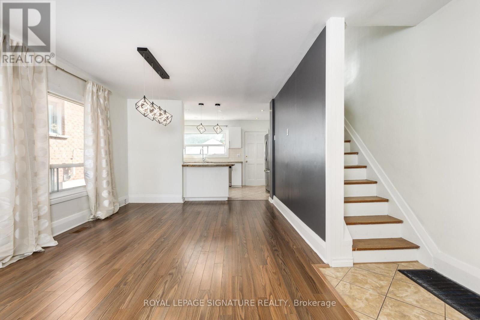 43 Torrens Avenue, Toronto, Ontario  M4K 2H9 - Photo 17 - E12541866