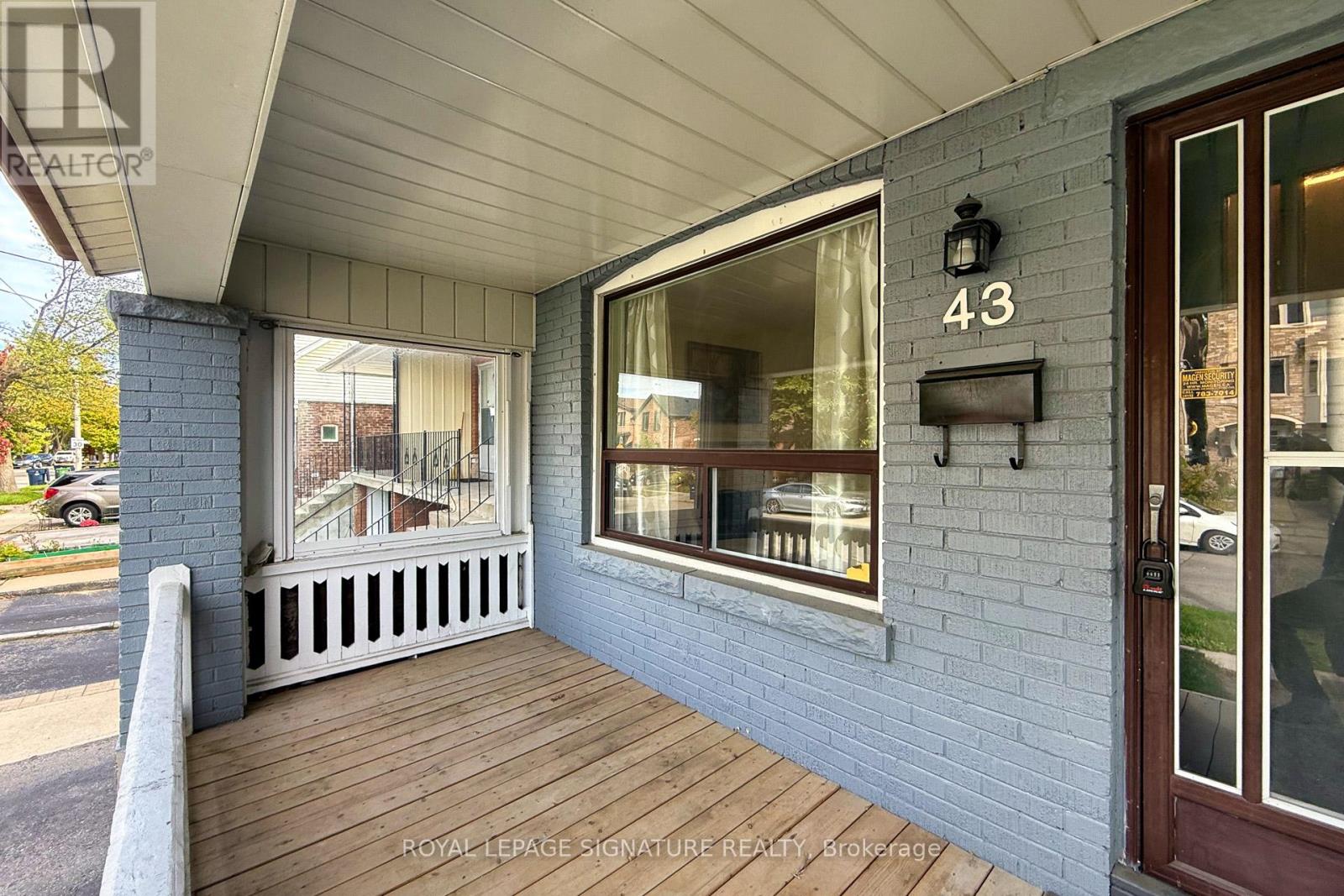 43 Torrens Avenue, Toronto, Ontario  M4K 2H9 - Photo 4 - E12541866