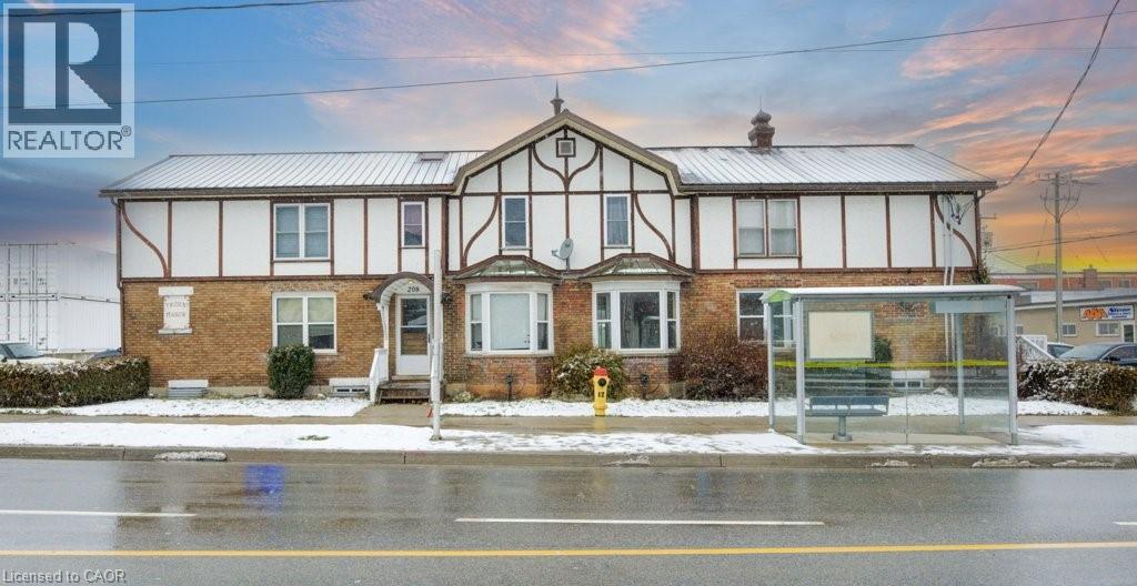 208 Ottawa Street S Unit# 2, Kitchener, Ontario N2G 3T4 - Photo 1 - 40788110