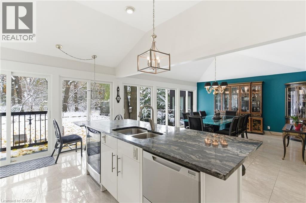 16 Freeland Court, Hamilton, Ontario L8S 3R5 - Photo 7 - 40787879