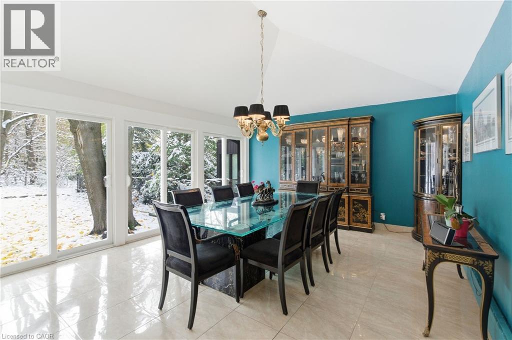 16 Freeland Court, Hamilton, Ontario L8S 3R5 - Photo 8 - 40787879