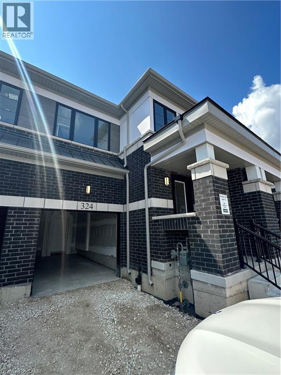 324 Bismark Drive, Cambridge, Ontario N1R 5S3 - Photo 2 - 40787810