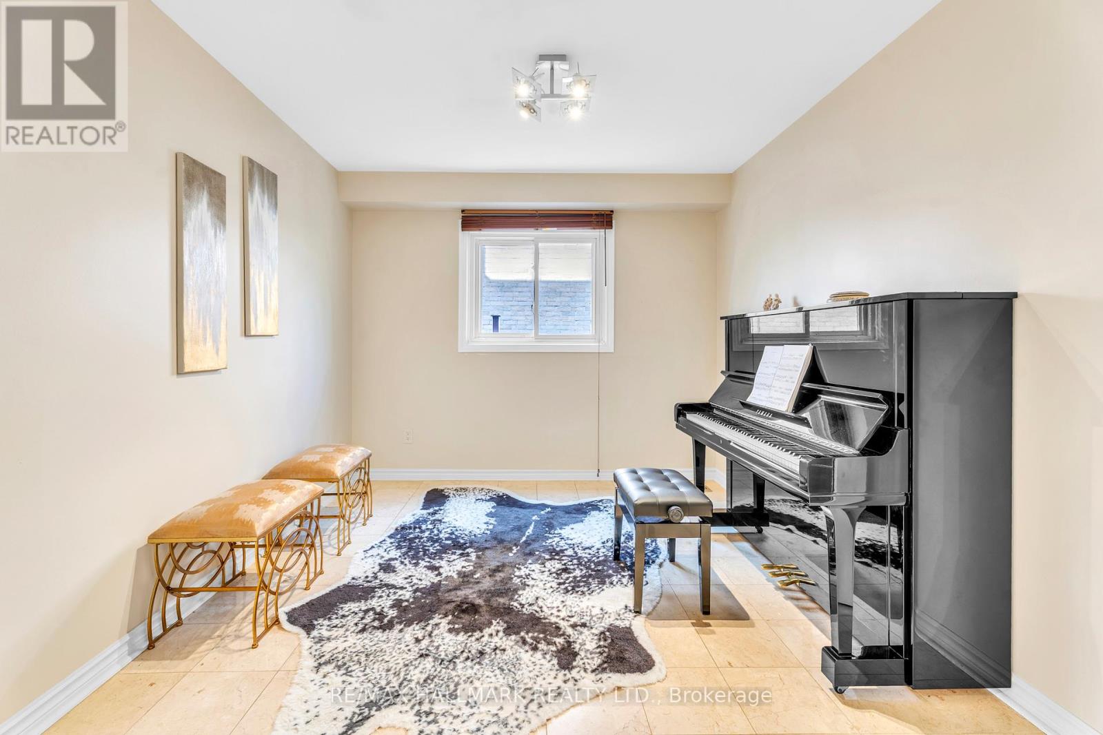 22 Larratt Lane, Richmond Hill, Ontario  L4C 9H9 - Photo 11 - N12541908