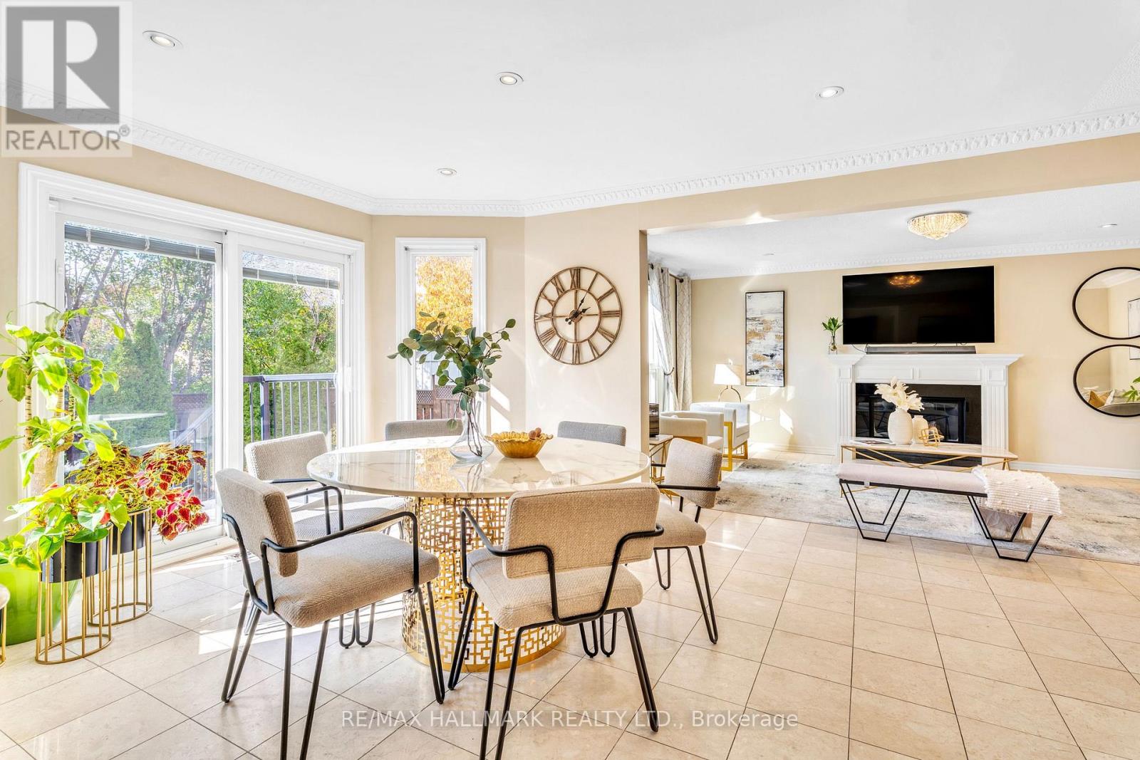 22 Larratt Lane, Richmond Hill, Ontario  L4C 9H9 - Photo 18 - N12541908