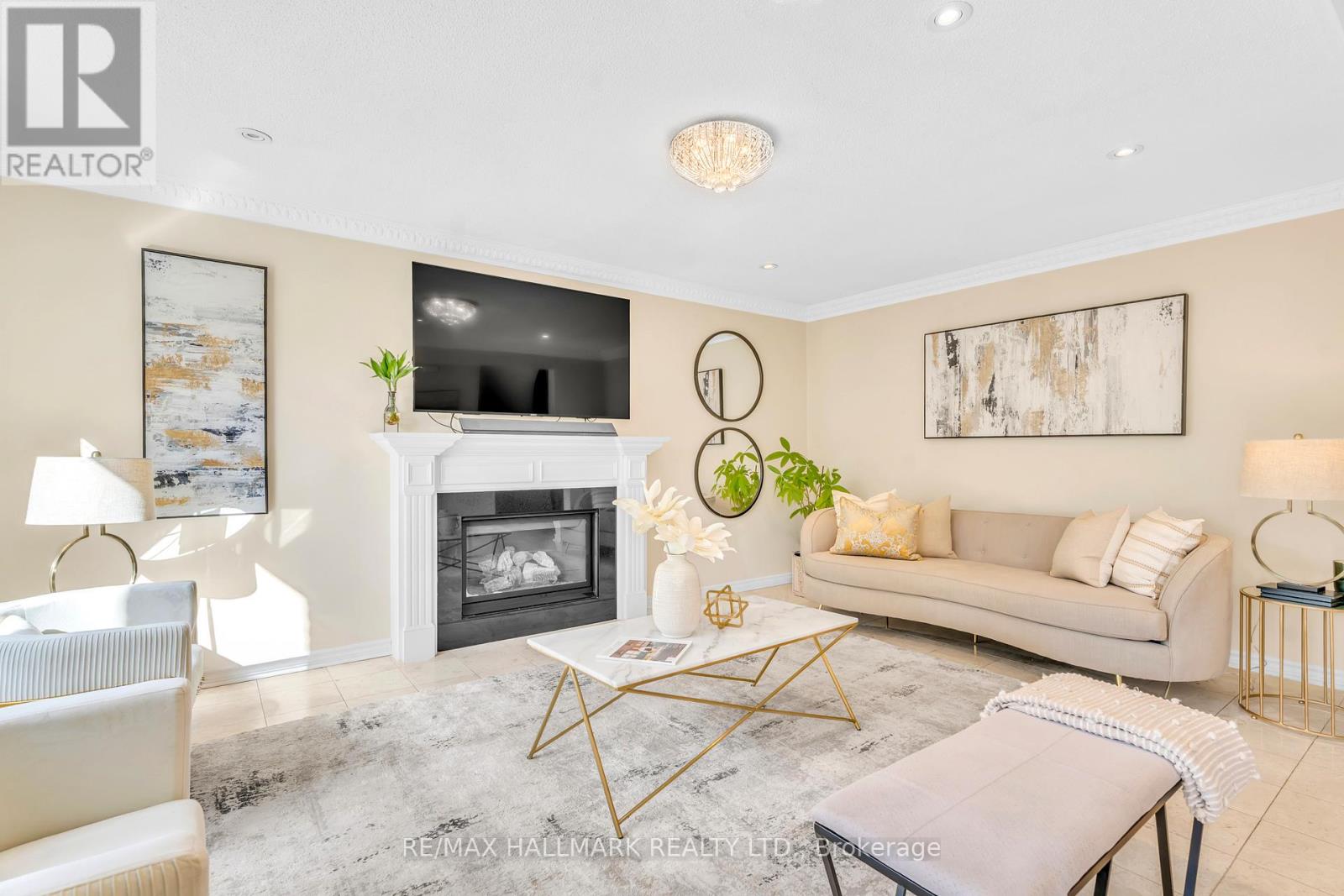 22 Larratt Lane, Richmond Hill, Ontario  L4C 9H9 - Photo 21 - N12541908