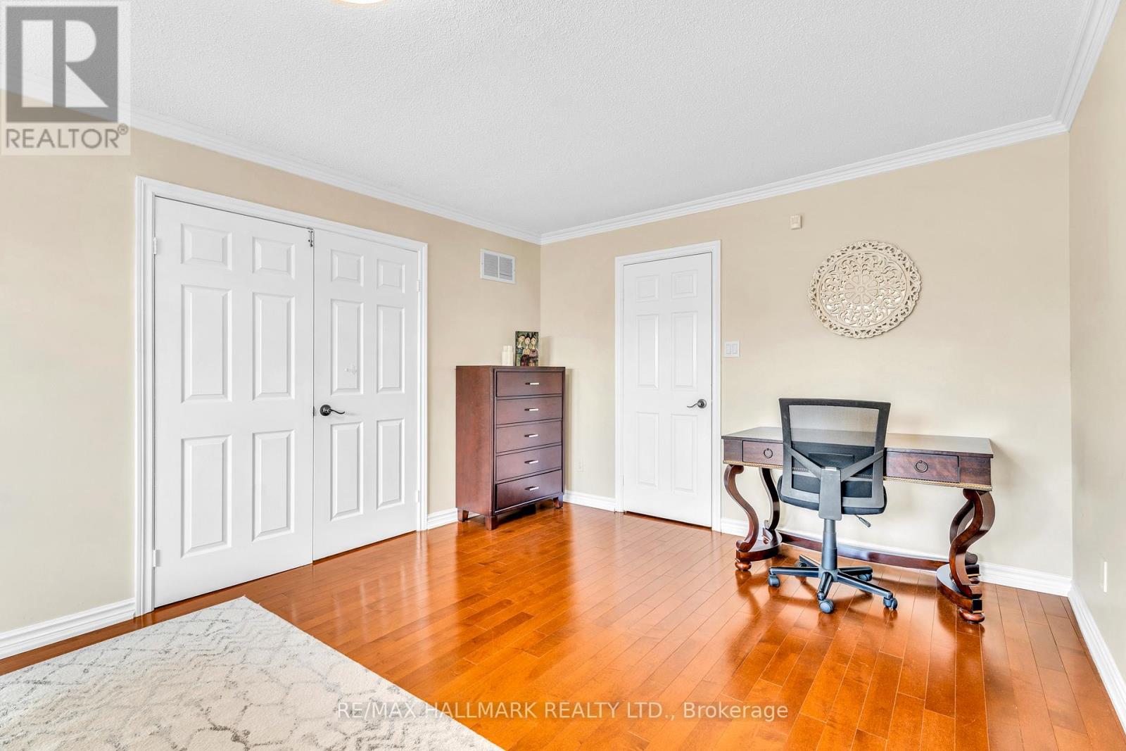 22 Larratt Lane, Richmond Hill, Ontario  L4C 9H9 - Photo 25 - N12541908