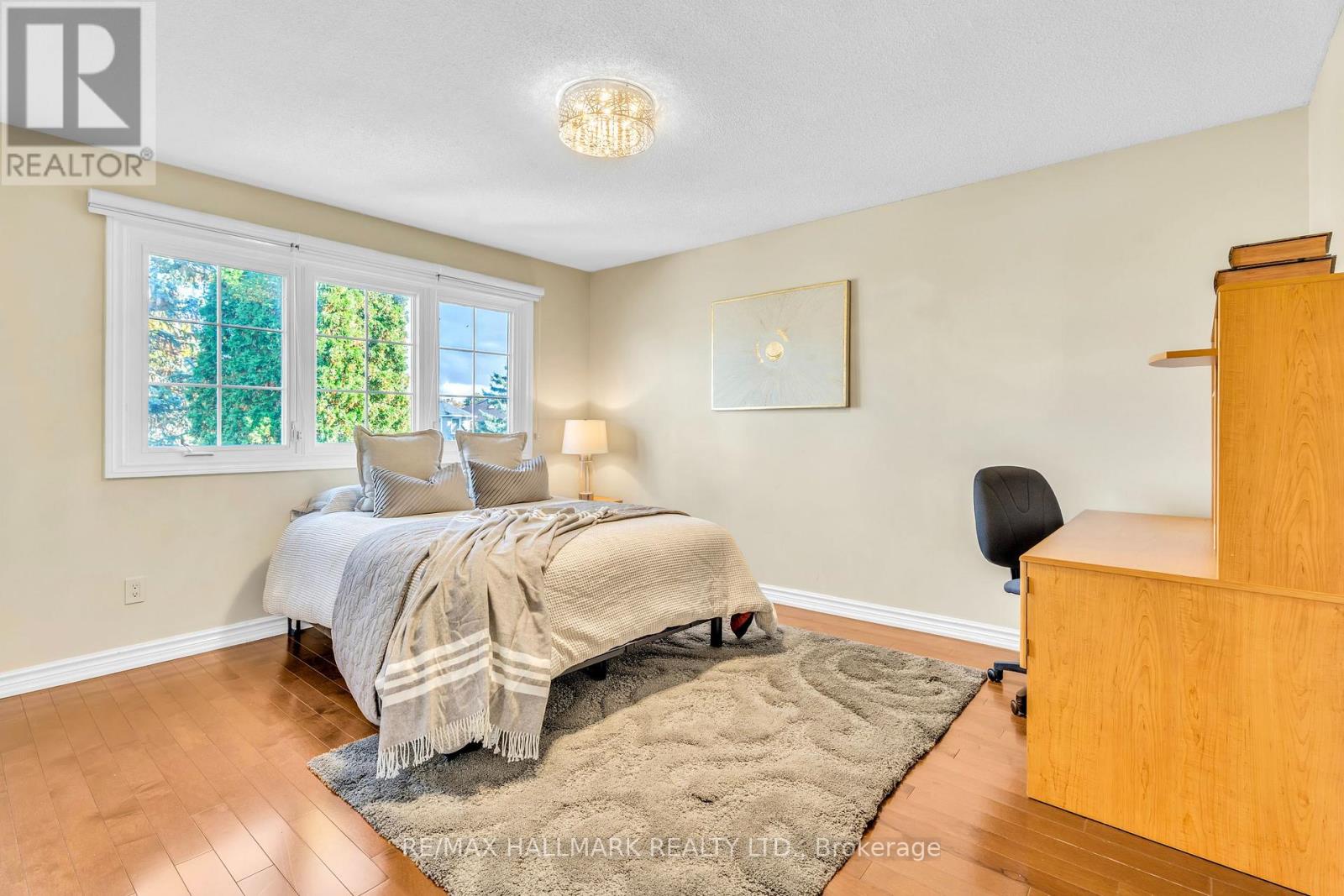 22 Larratt Lane, Richmond Hill, Ontario  L4C 9H9 - Photo 31 - N12541908