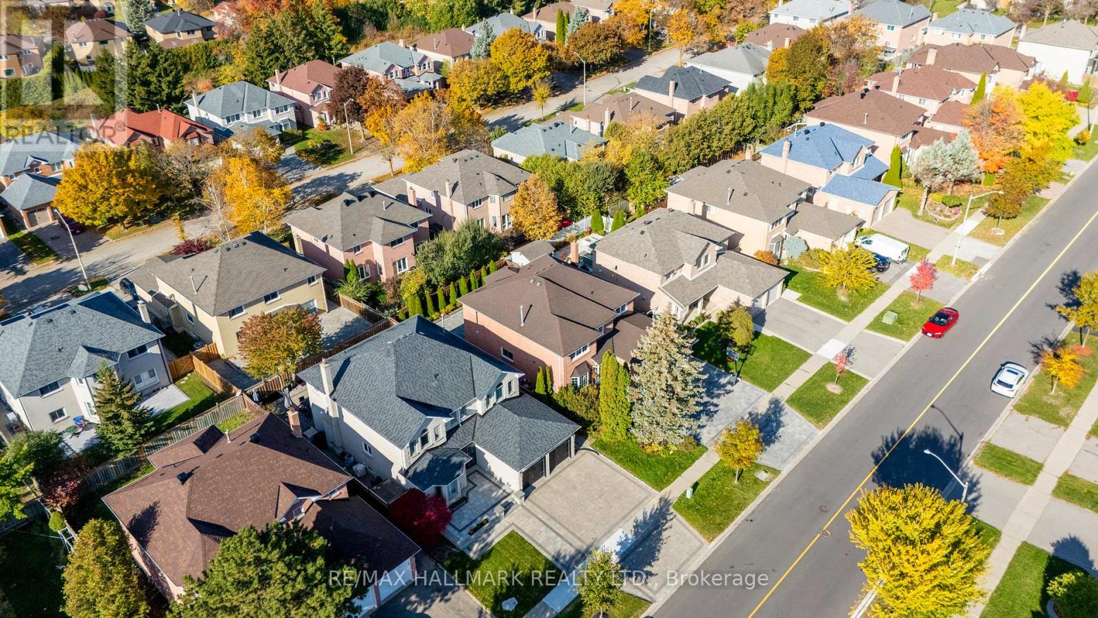 22 Larratt Lane, Richmond Hill, Ontario  L4C 9H9 - Photo 48 - N12541908