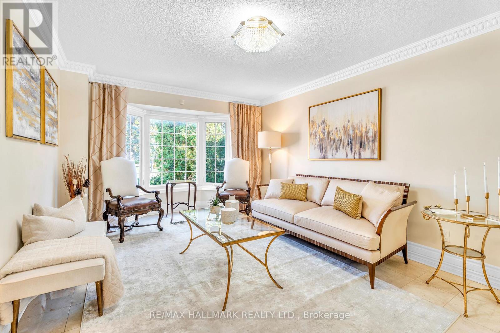 22 Larratt Lane, Richmond Hill, Ontario  L4C 9H9 - Photo 8 - N12541908