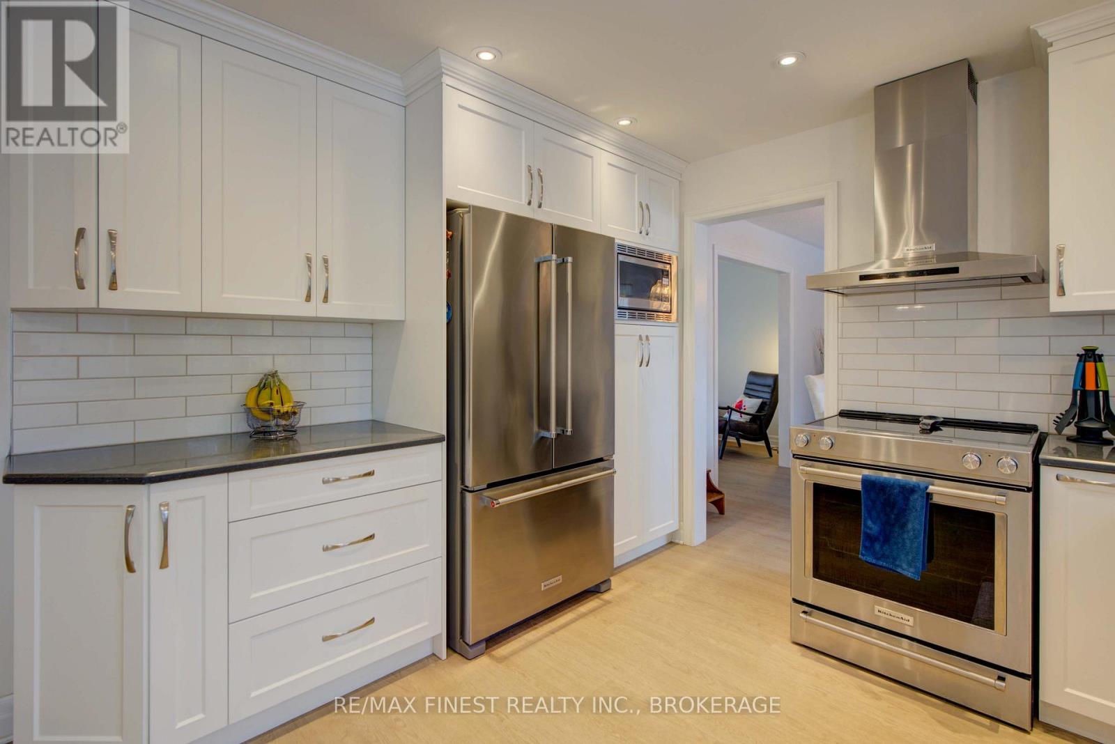 921 Jasper Court, Kingston, Ontario K7P 2A4 - Photo 17 - X12541968