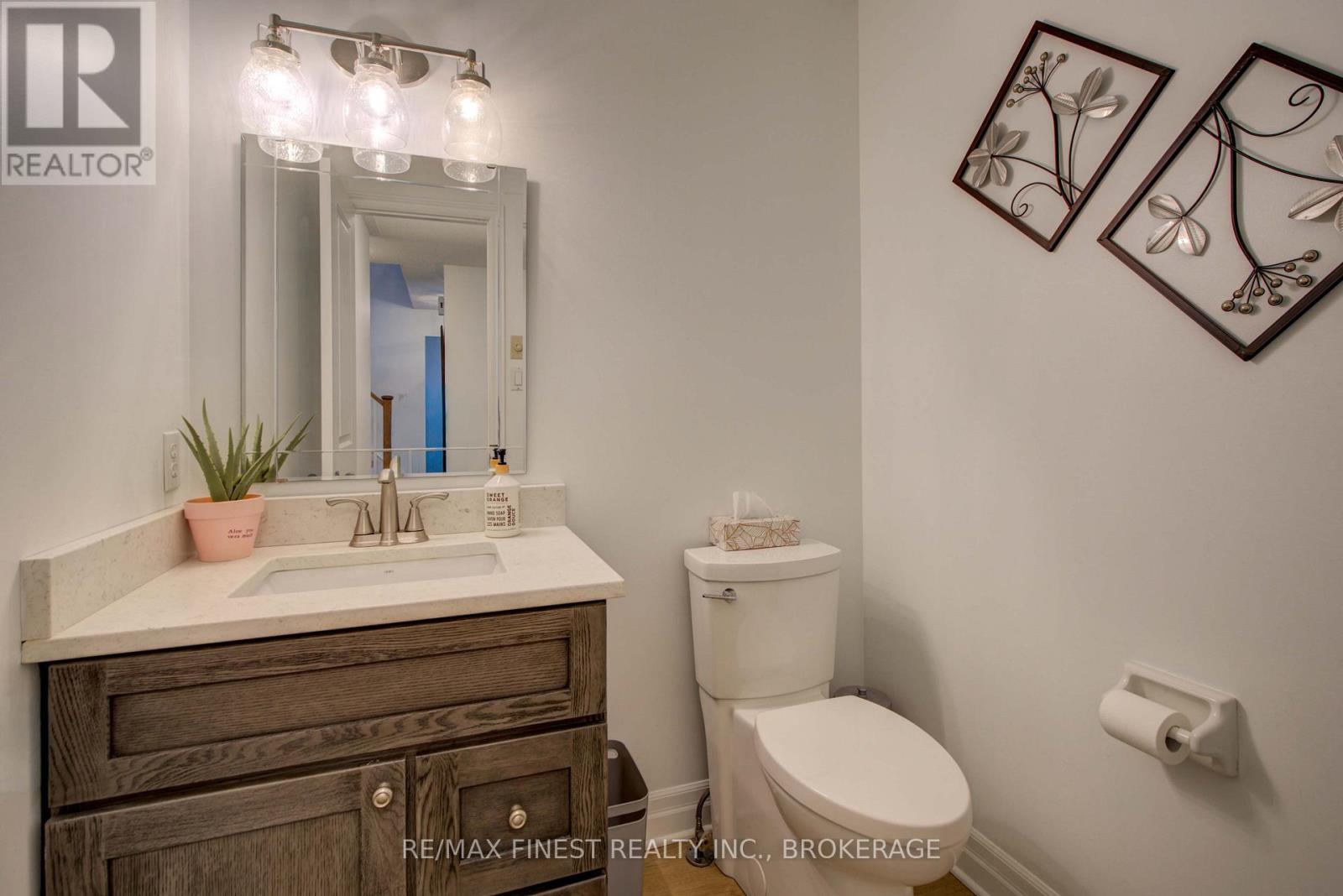 921 Jasper Court, Kingston, Ontario K7P 2A4 - Photo 25 - X12541968