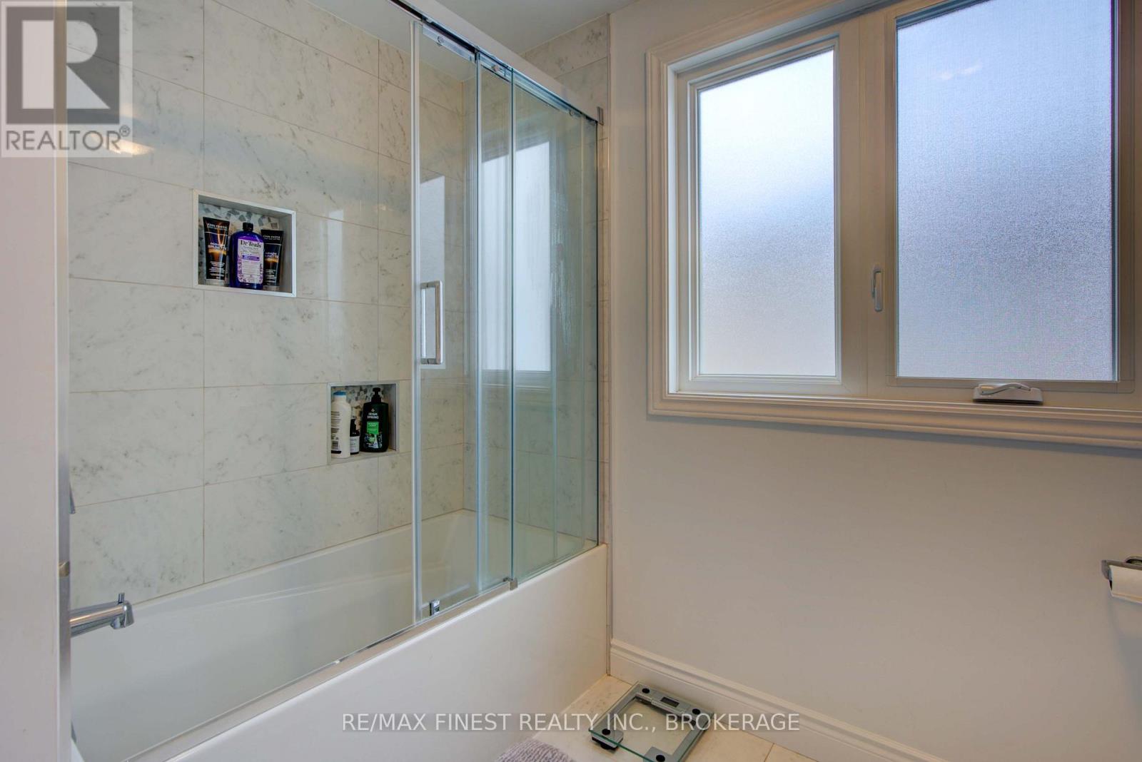 921 Jasper Court, Kingston, Ontario K7P 2A4 - Photo 38 - X12541968