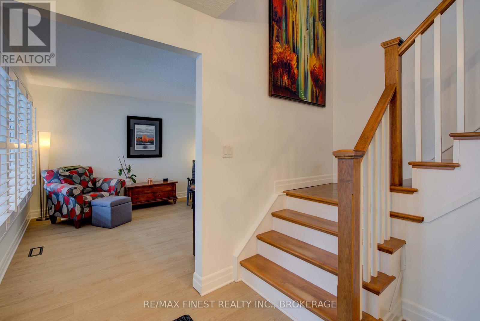 921 Jasper Court, Kingston, Ontario K7P 2A4 - Photo 8 - X12541968