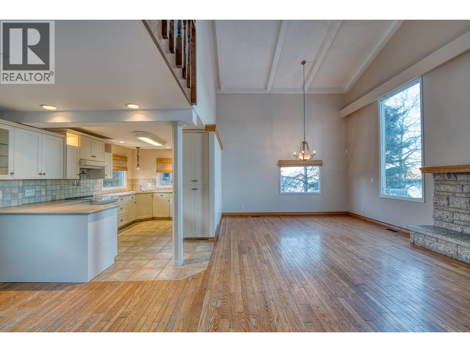 12874 Forest Avenue, Fort St. John, British Columbia  V0C 1H0 - Photo 13 - R3067125