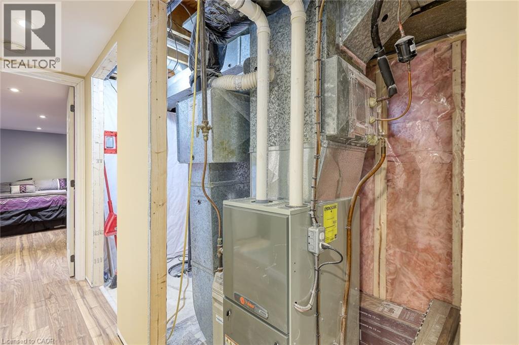 1037 Warwick Street, Woodstock, Ontario  N4S 4S3 - Photo 28 - 40787275