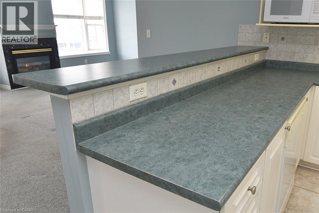 1421 Walkers Line Unit# 203, Burlington, Ontario L7M 4P4 - Photo 16 - 40788113