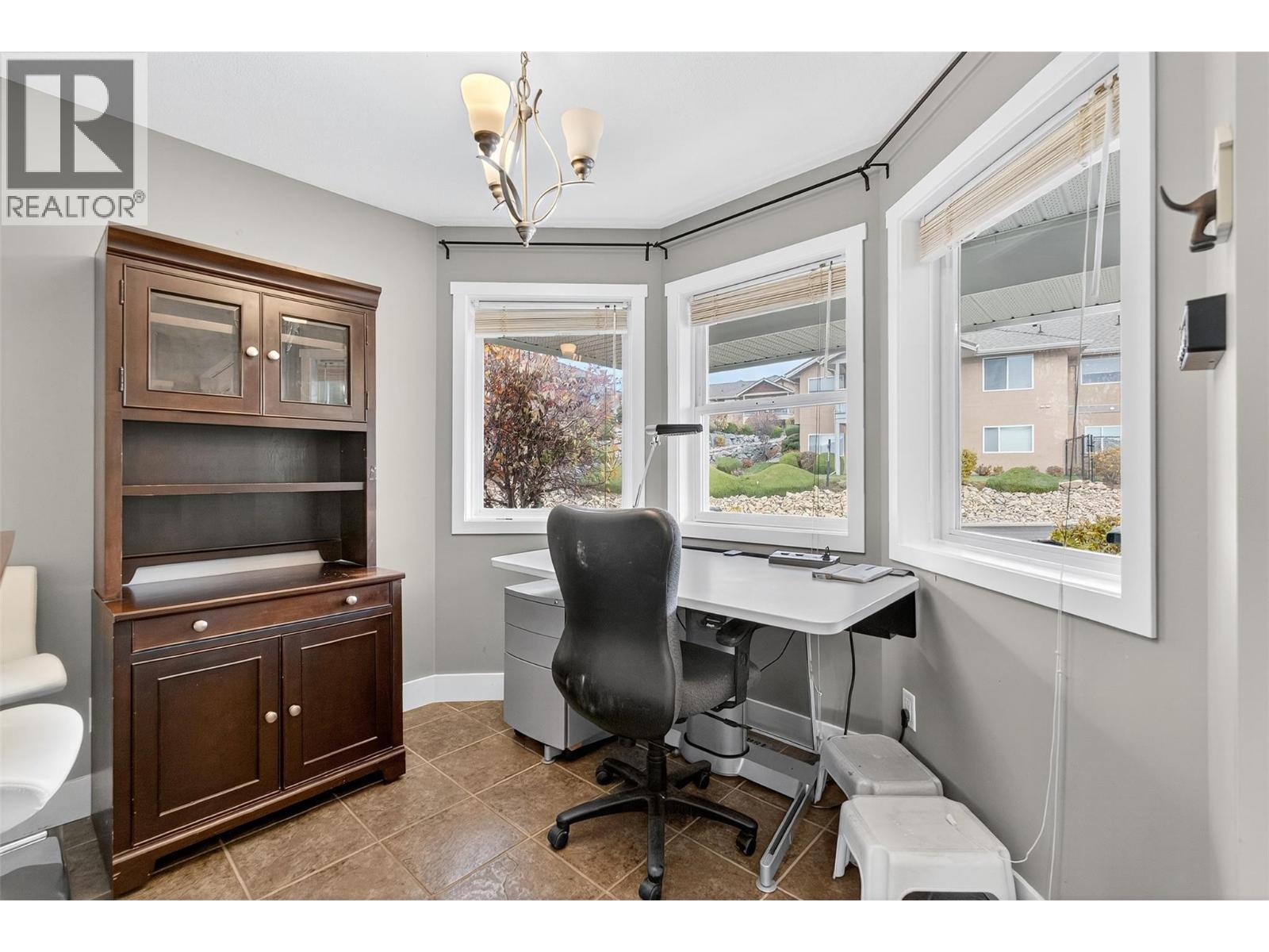 5168 Sandhills Drive, Kelowna, British Columbia  V1X 7Y7 - Photo 15 - 10369107