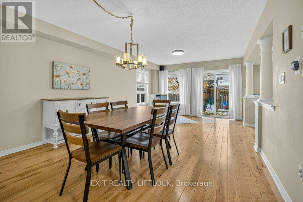 659 Tully Crescent, Peterborough, Ontario K9K 0A9 - Photo 10 - X12542032